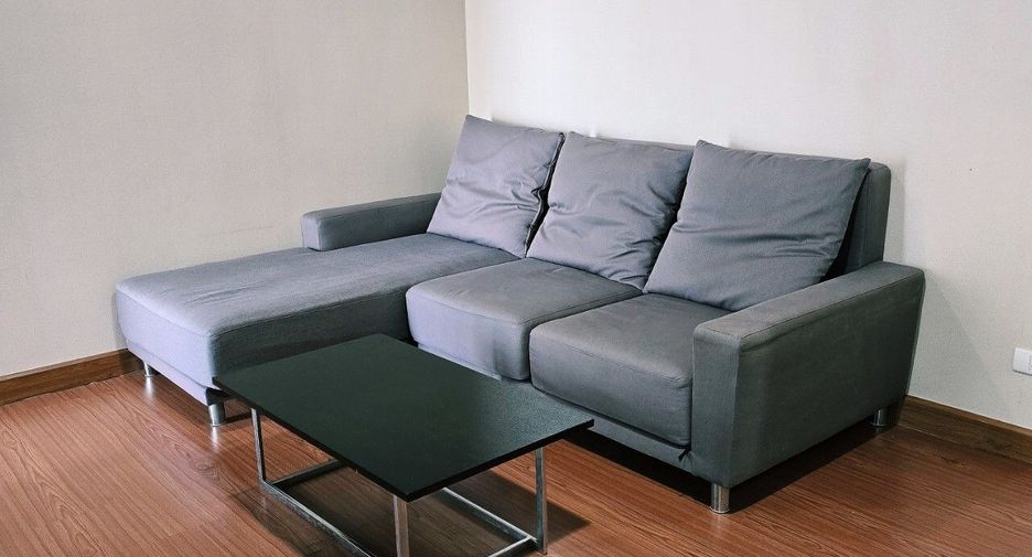 For rent 1 bed condo in Huai Khwang, Bangkok