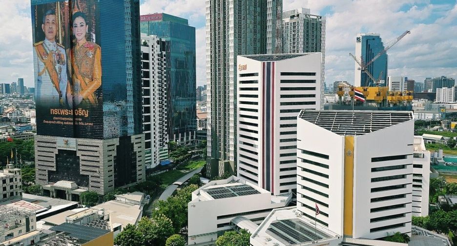 For rent 1 bed condo in Huai Khwang, Bangkok