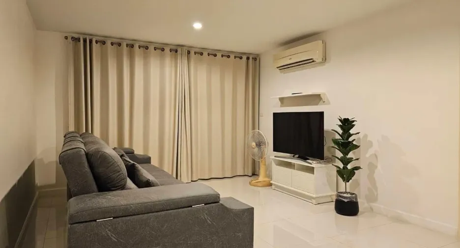 For rent 2 bed condo in Cha Am, Phetchaburi