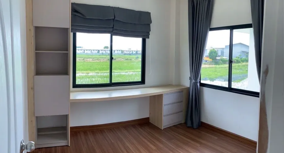 For rent 3 Beds house in Lam Luk Ka, Pathum Thani
