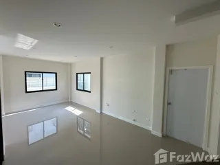 For rent 4 bed house in Lam Luk Ka, Pathum Thani