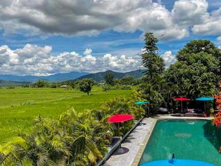 Hotel en venta de 8 habitaciones en Doi Saket, Chiang Mai