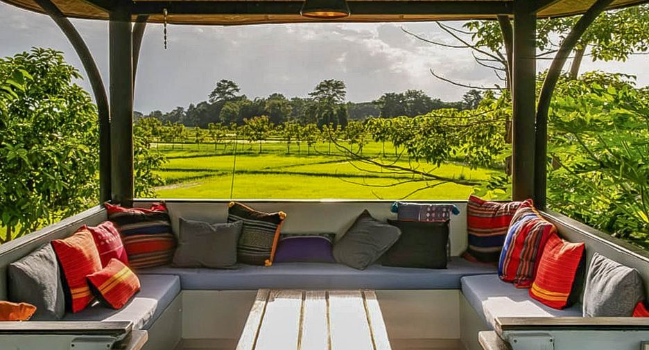 Hotel zum Kauf mit 8 Zimmer in Doi Saket, Chiang Mai
