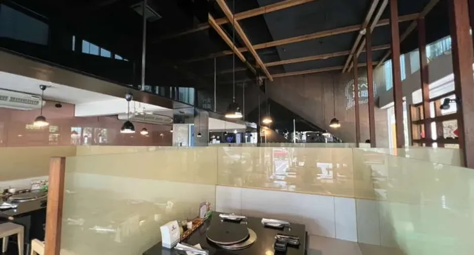 For rent and for sale retail Space in Watthana, Bangkok