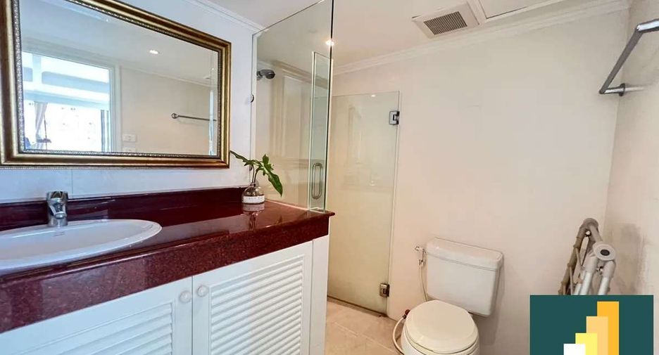 À vendre 2 chambres condo à Pratumnak, Pattaya