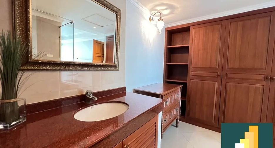 À vendre 2 chambres condo à Pratumnak, Pattaya