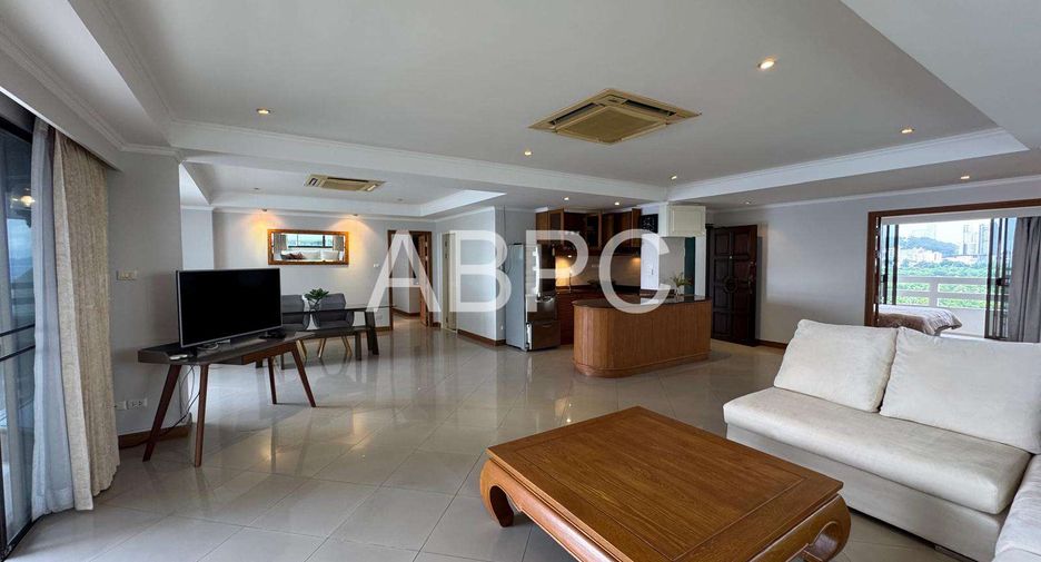 For sale 2 ベッドルーム condo in Bang Lamung, Chonburi