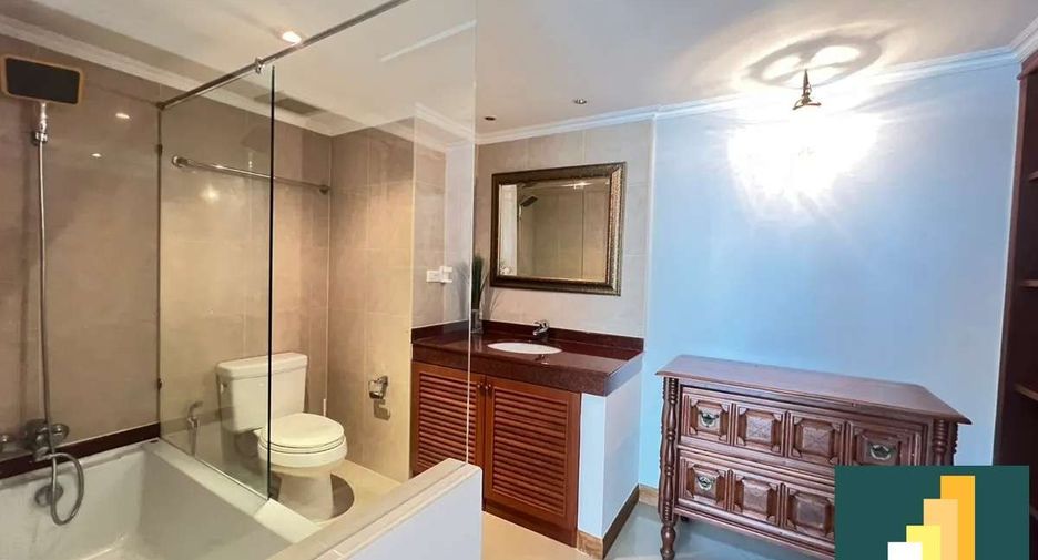 À vendre 2 chambres condo à Pratumnak, Pattaya
