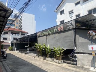 For sale and for rent land in Din Daeng, Bangkok