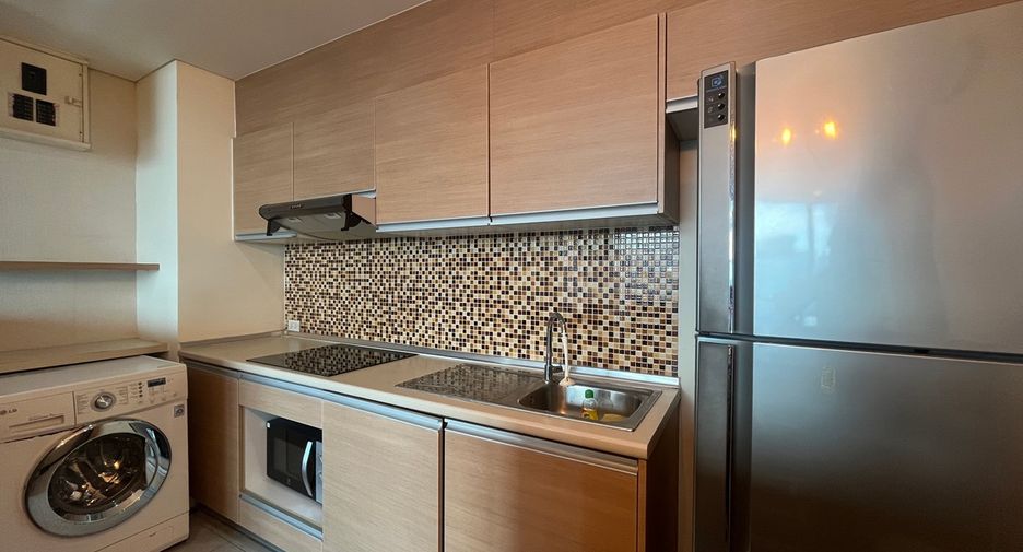 For sale 2 bedrooms condo in Khlong Toei, Bangkok