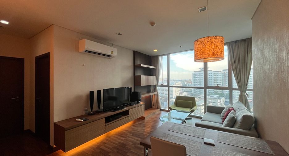 For sale 2 bedrooms condo in Khlong Toei, Bangkok