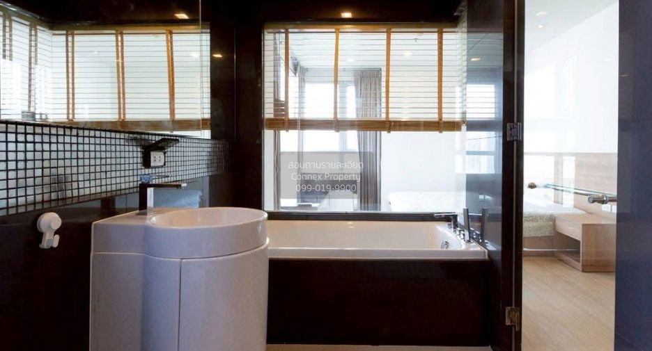 Condo en alquiler de 2 habitaciones en Phra Khanong, Bangkok