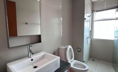 For rent 1 bed condo in Khlong San, Bangkok