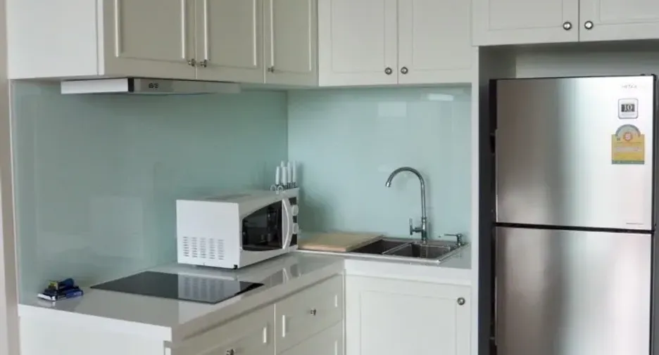 For rent 1 bed condo in Phaya Thai, Bangkok