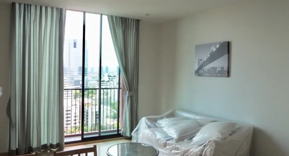 For rent 1 bed condo in Phaya Thai, Bangkok