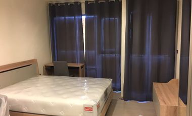For sale studio condo in Khlong Toei, Bangkok