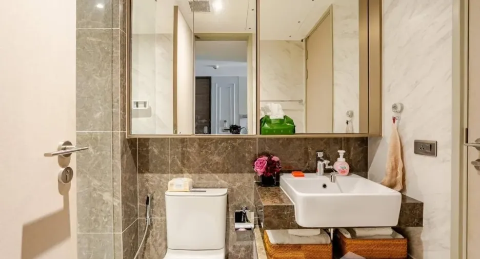 For rent 1 bed condo in Phaya Thai, Bangkok