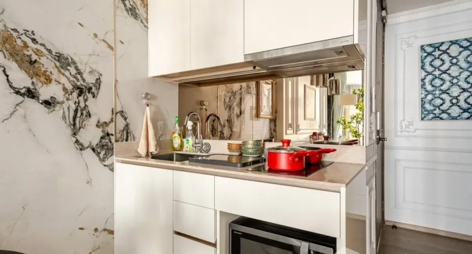 For rent 1 bed condo in Phaya Thai, Bangkok