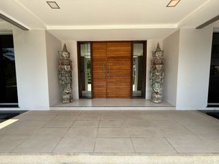For sale 5 bed villa in Cha Am, Phetchaburi