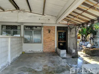 For rent 5 bed townhouse in Mueang Songkhla, Songkhla