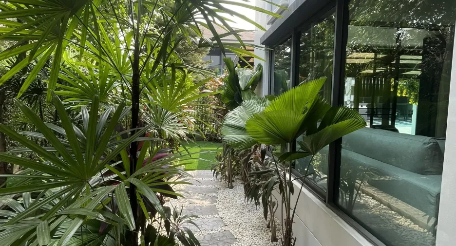 For rent 4 bedrooms house in Bang Kapi, Bangkok