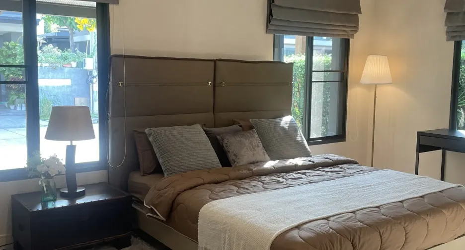 For rent 4 bedrooms house in Bang Kapi, Bangkok