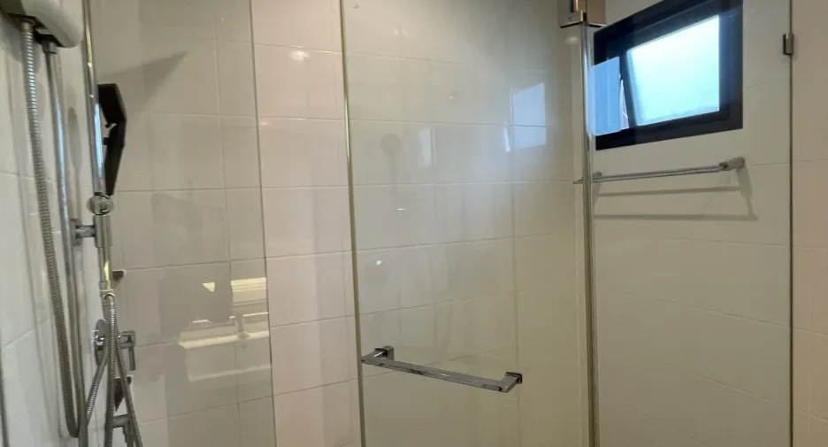 For rent 4 bedrooms house in Bang Kapi, Bangkok