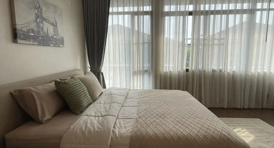 For rent 4 bedrooms house in Bang Kapi, Bangkok
