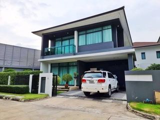 For rent 4 Beds house in Bang Kapi, Bangkok