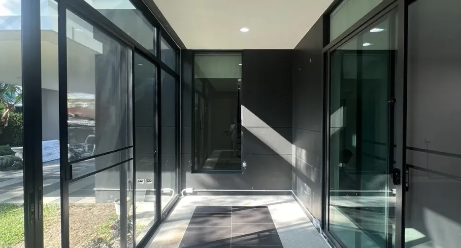 For rent 3 bedrooms house in Bang Kapi, Bangkok