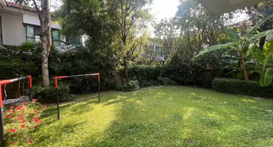 For rent 3 bedrooms house in Bang Kapi, Bangkok