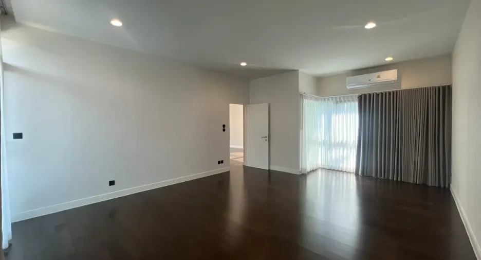 For rent 3 bedrooms house in Bang Kapi, Bangkok
