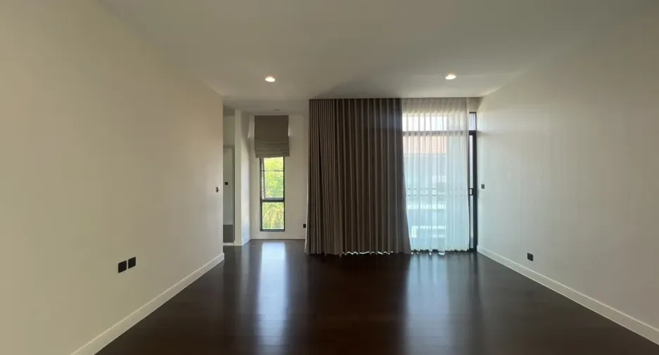 For rent 3 bedrooms house in Bang Kapi, Bangkok