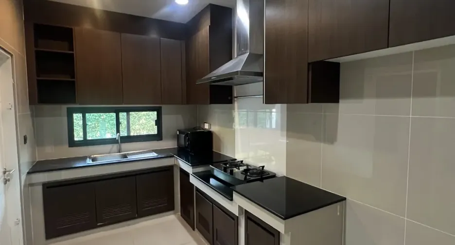 For rent 3 bedrooms house in Bang Kapi, Bangkok