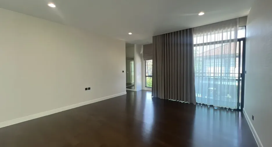 For rent 3 bedrooms house in Bang Kapi, Bangkok