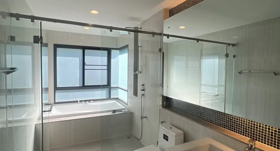For rent 3 bedrooms house in Bang Kapi, Bangkok