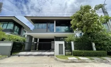 For rent 3 bedrooms house in Bang Kapi, Bangkok