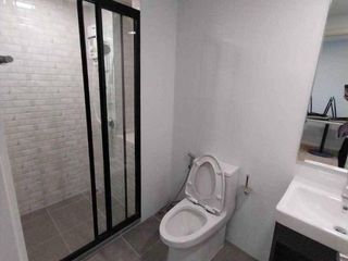 For rent 1 bed condo in Mueang Pathum Thani, Pathum Thani