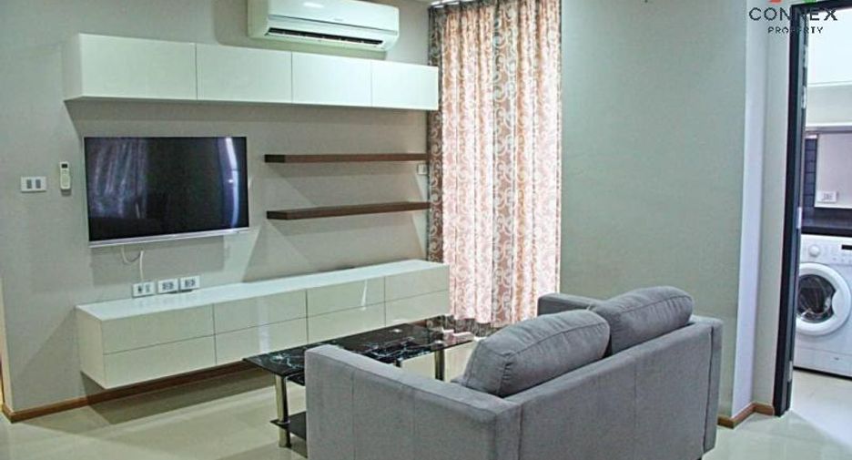 For rent 2 bed condo in Phaya Thai, Bangkok