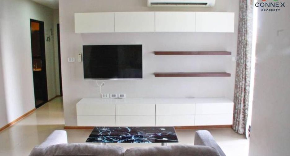 For rent 2 bed condo in Phaya Thai, Bangkok
