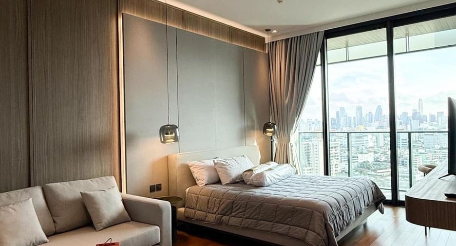 For rent 2 bed condo in Khlong San, Bangkok
