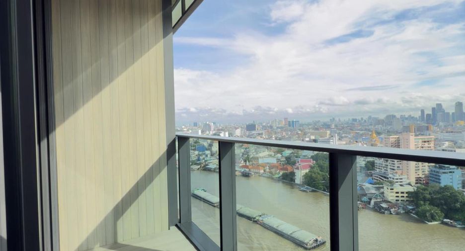 For rent 2 bed condo in Khlong San, Bangkok