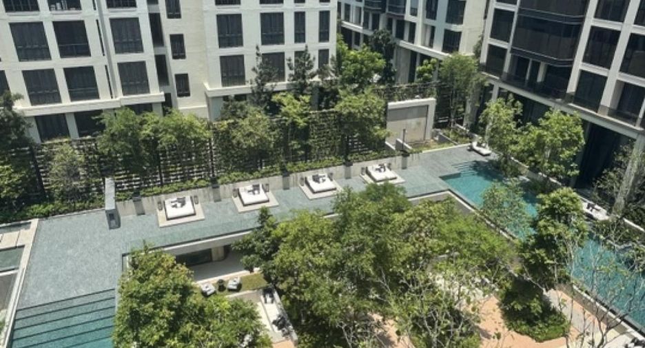 For rent 2 bed condo in Watthana, Bangkok