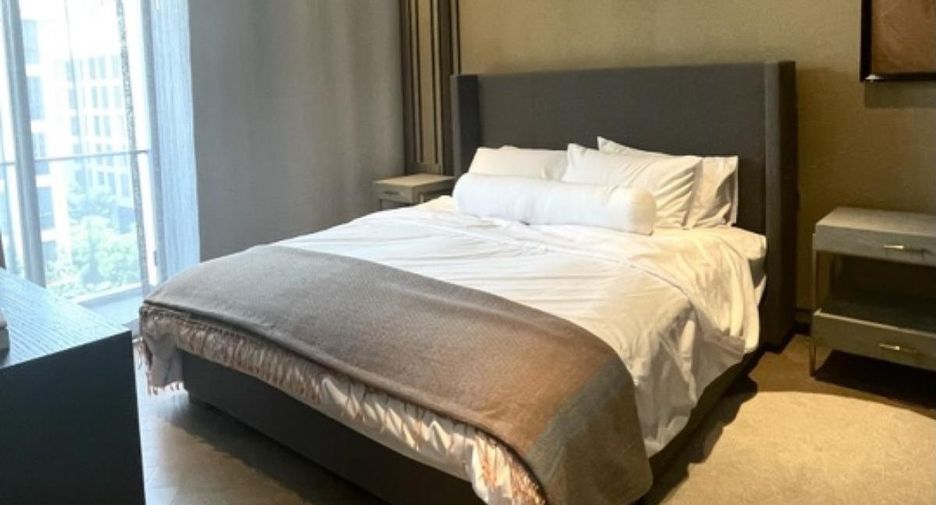 For rent 2 bed condo in Watthana, Bangkok