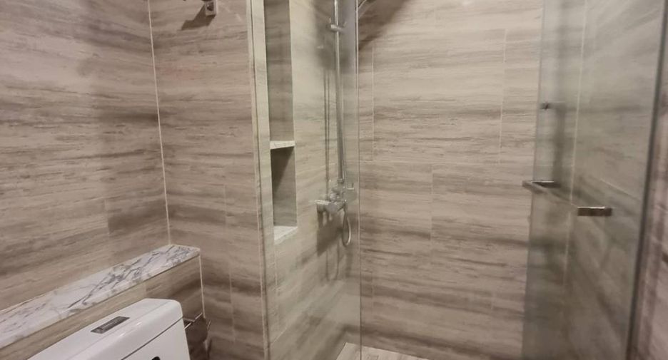 For rent 1 bed condo in Phaya Thai, Bangkok