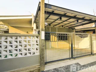For sale 3 bed townhouse in Bueng Kum, Bangkok