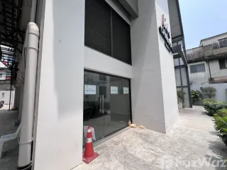 For rent retail Space in Samphanthawong, Bangkok