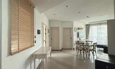 For sale 2 bed condo in Huai Khwang, Bangkok
