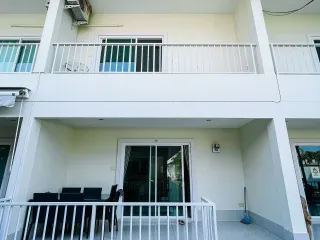 For sale 3 bed townhouse in Hua Hin, Prachuap Khiri Khan