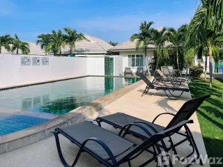 For sale 3 bed townhouse in Hua Hin, Prachuap Khiri Khan